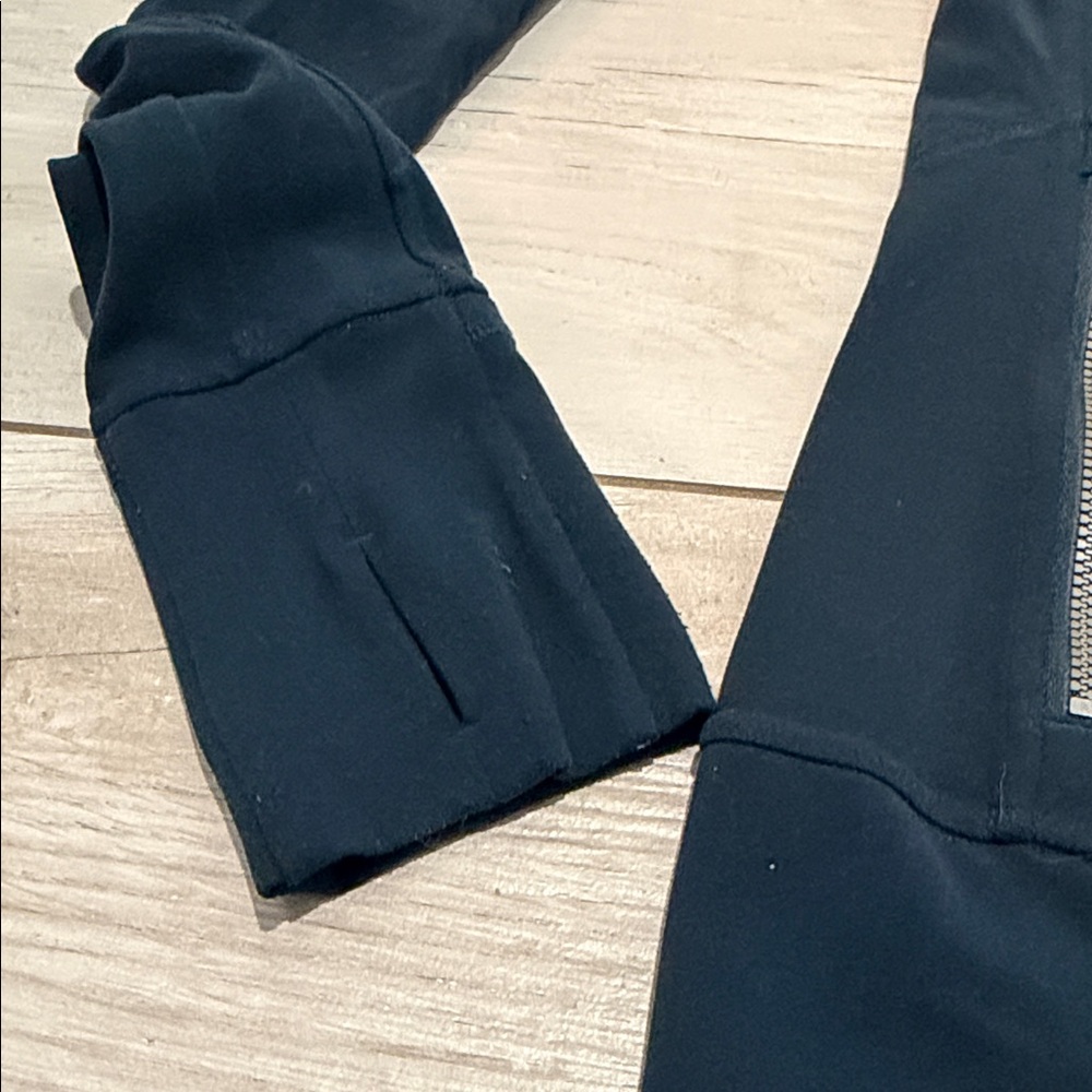 Lululemon Navy Blue Full Zip Up Athletic Jacket for Running Work Outs or Leisure - Picture 4 of 10